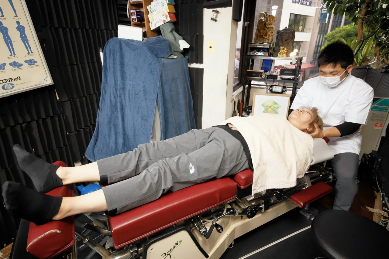 Careful release of a patient's neck and shoulders